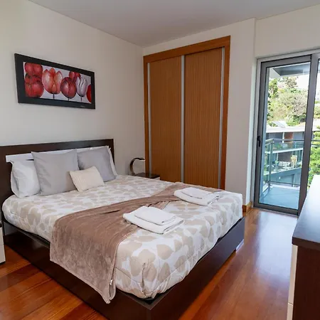 Rosas Vista Baia Do *